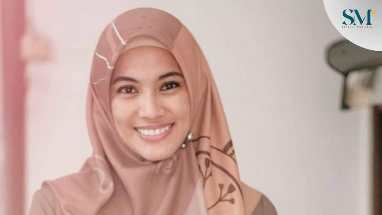 Hijab Simpel dengan Satu Jarum Pentul
