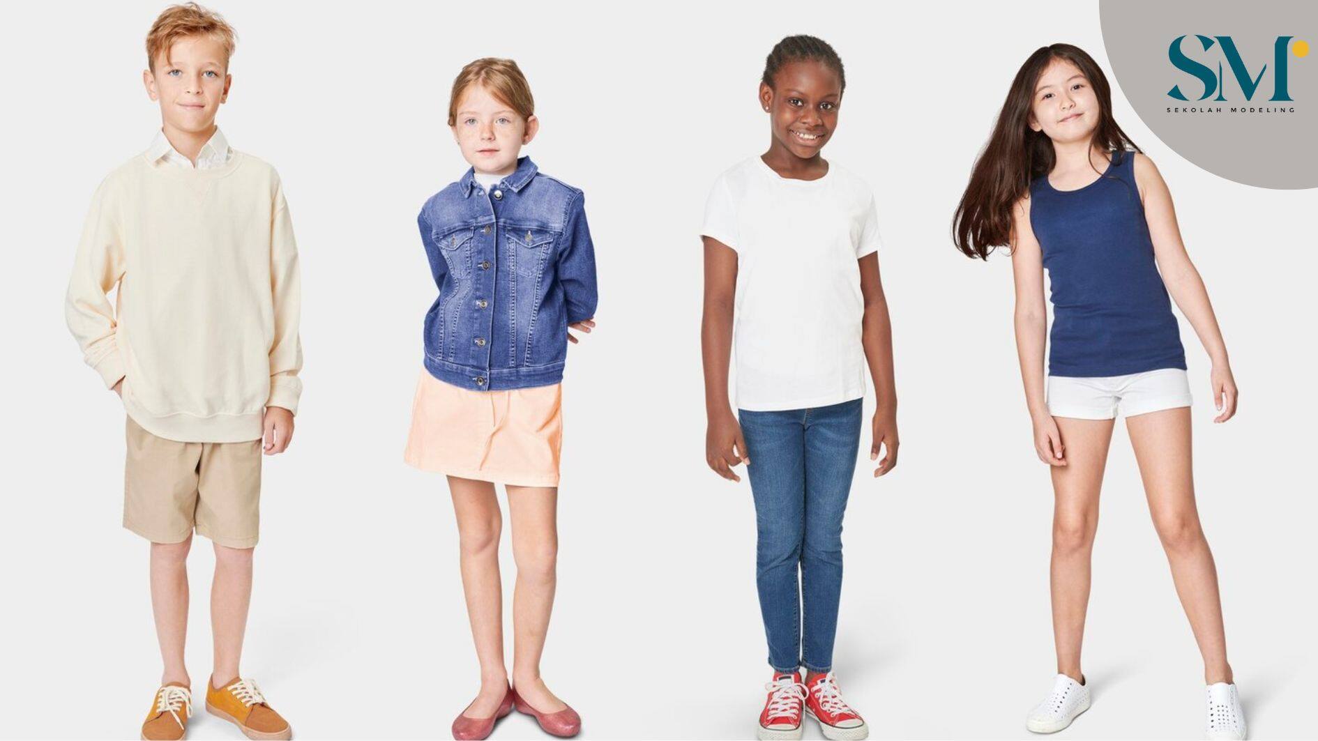 Kids in casual summer outfits full body